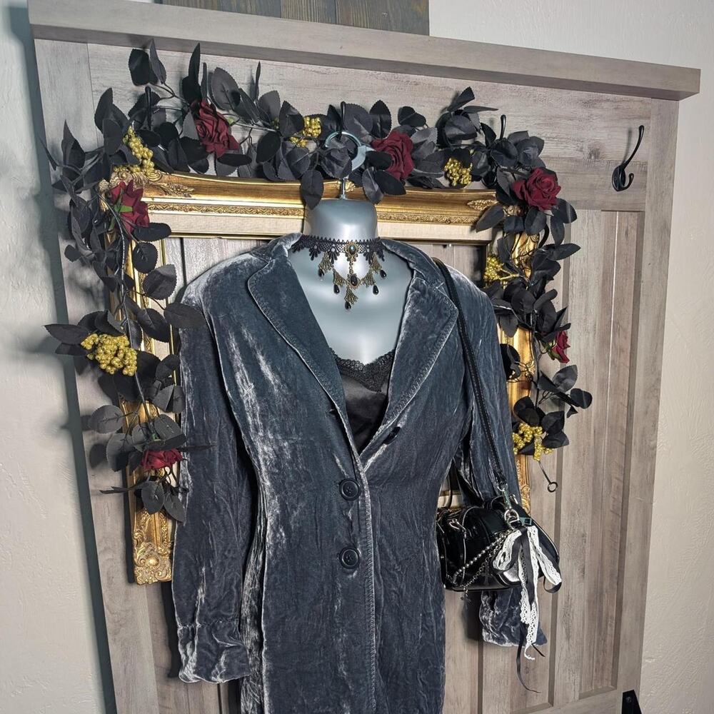 Vintage silver gray velvet duster